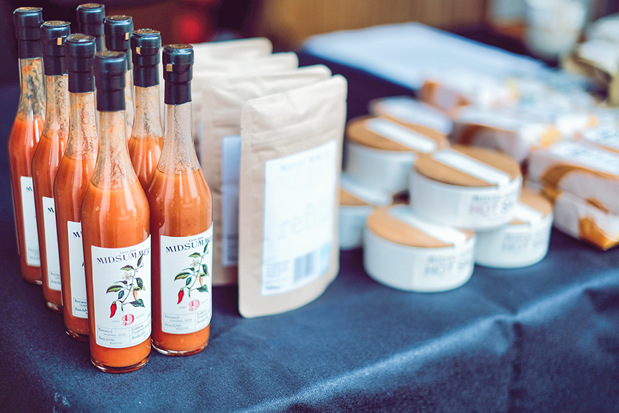 Hotte sauser og salt, alle produsert i Varmen.