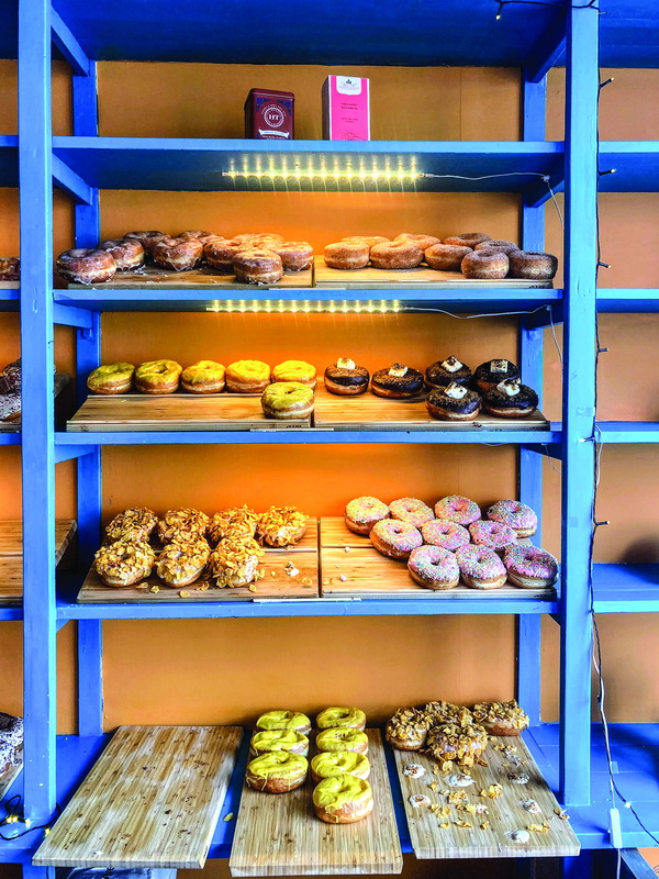 Lokalproduserte klassiske donuts med spennende smakssammensetninger.