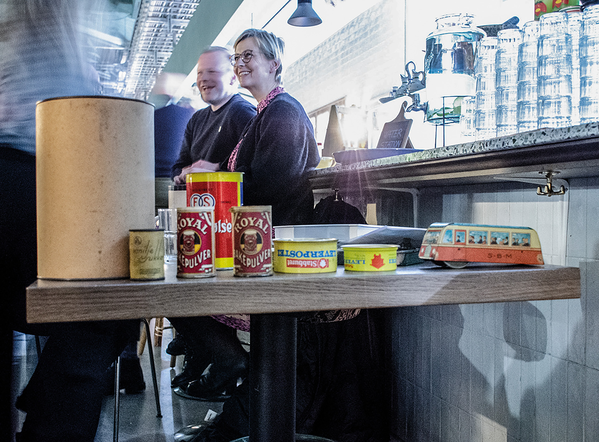 Noen av de utrolig mange produktene som ble laga på Blikken ble vist fram av Ole Rugland.