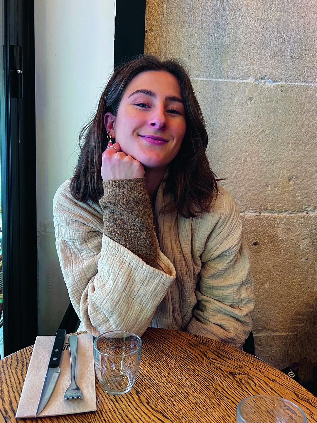 - Omtrent alle vil bevare og gjenbruke industri- og historiske bygg, oppsummerer arkitektstudent Nora Salvesen.