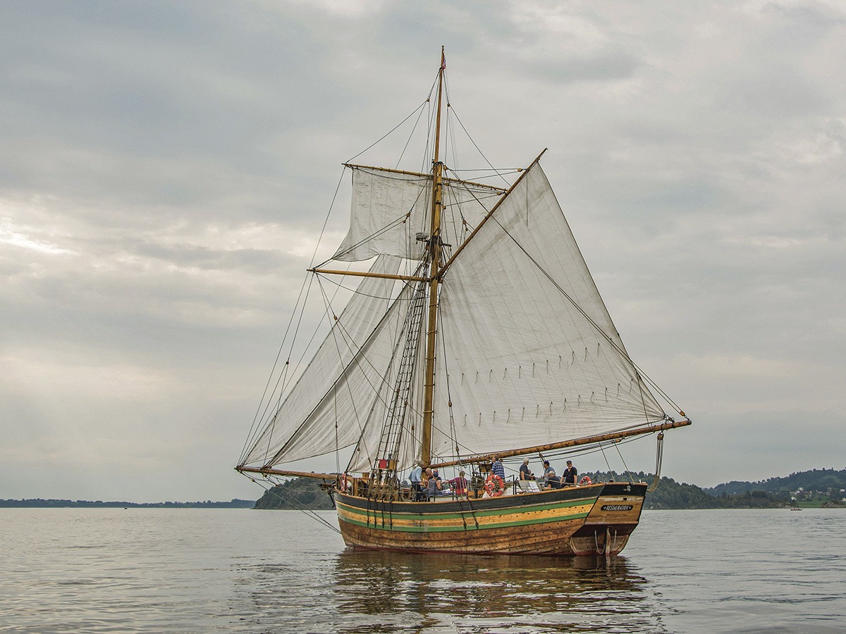 Restauration på vei sør (Restauration.no). Restauration venneforening kjøpte sluppen fra båteier Cato Østerhus i juni 2024. Prisen var symbolske 5 kroner – representert ved en 150-års jubileumsmynt fra Norge, utstedt i 1975. Skuta er bygd, ombygget og nå også klargjort for seilas ved Ryfylke Trebåtbyggjeri. Teknisk er hun klargjort ved Åmøy Havn.